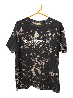 Keep Growing Daisy Tie-Dye Short Sleeve Tee - Black